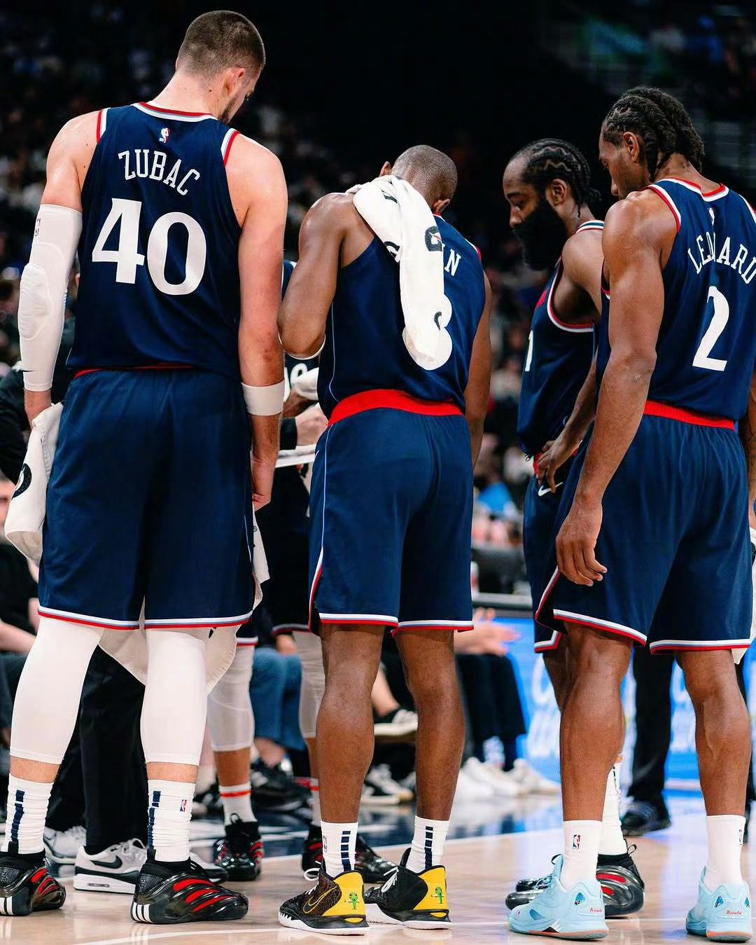 开云包含赛前洛杉矶快船调整名单以备NBA总决赛,造点机会环节打磨,震撼外界,身体对抗强度拉满的词条